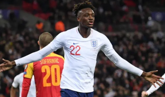 England recall Abraham back in World Cup qualifiers